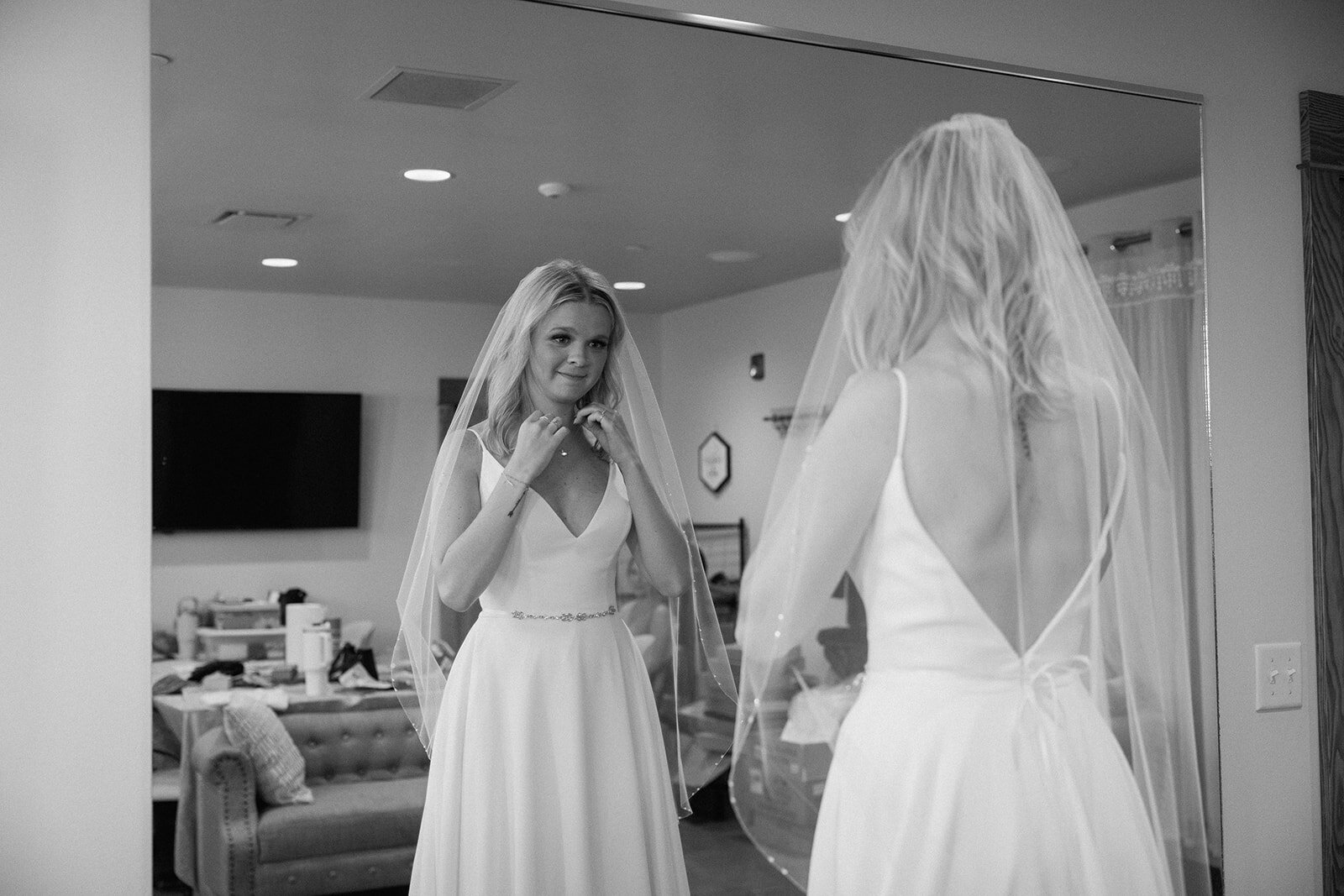 bride getting ready at barnwood events, a wedding venue in madison, winconsin.