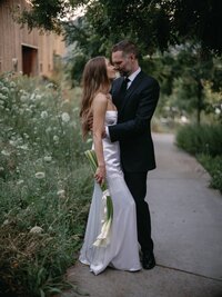 bride-groom-hugging