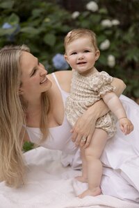 Boston Family Photographer. Boston Family Session. Beacon Hill Family Session. Summer Family Session. New England Family Photographer. Deborah Zoe Photography. Summer family session. Newborn photographer. Boston Newborn Photographer. Boston Portrait Photographer.