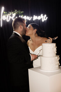 ModernWeddingattheLiederkranzandBoulderFlatts-Janzens-GrandIslandWeddingPhotographer-467