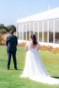 fairview metropolitan in oakland wedding first look bride and groom on golf course