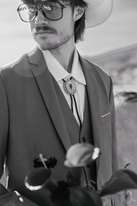 colorado-elopement-photographer-sylvan-dale-ranch125-B&W