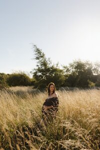 Maternity session in a field in Christchurch