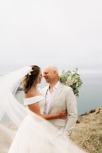 Elopement photographer in Akaroa with a lifestyle approach