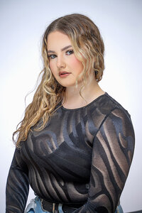 Creative Headshots (31)