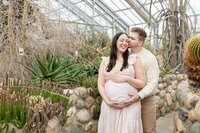 michigan-garden-maternity-photo