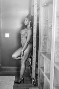 The Grand Lady + Manor TX + Austin Boudoir Photographer 084