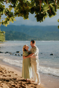 Puu Poa Beach Hotel Hanalei 1 Photo Shoot-9