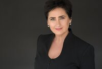 Magazine style professional photography for women in business, who want to be seen. Book your complimentary consultation with Olessia McGregor Photographer based in Brisbane Redlands Coast QLD Australia. +61 (4)34 529 959
