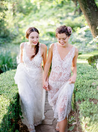 Portraits during a Wedding at 620 Loft and Garden in New York by Wedding Photographers Pinnel Photography