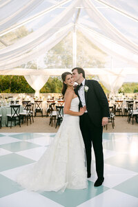 Claire+Patrick_WeddingPreviews_0104