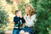 new jersey christmas tree farm mini session photographer-1-14