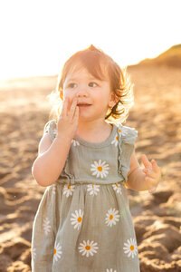 family-photoshoot-mallorca-neco-beach-eem 14