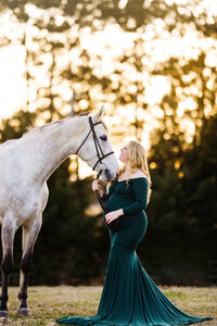 Knoxville TN  Maternity Photographer, Knoxville  TN Family Photographer, Knoxville TN Equine Photographer, Knoxville Newborn Photographer, Tennessee Newborn Photographer