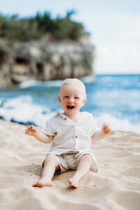 Mid Day Family Photos at Hyatt Grand Regency Poipu-7