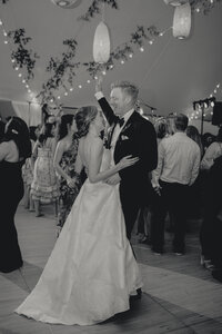 Southern California wedding photography by Holly Sigafoos, serving Laguna Beach, Newport Beach, Dana Point, and San Diego