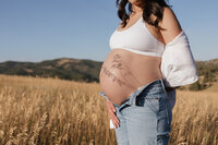 Boulder-Maternity-Portraits-Betasso-Preserve-71