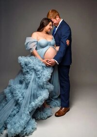In studio maternity photos Rochester, MI