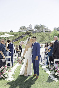 ceremony-at-Leal-Vineyards-81