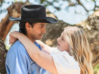 Hannah & Jose's Engagement Photos-70