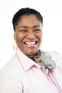 Dallas Fort Worth Headshot Photographer traditonal lifestyle on location in studio lightly photography-00055