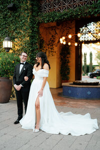 Samantha & Matt Wedding Sneak Peaks-93