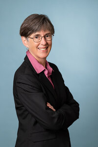Dallas Fort Worth Headshot Photographer traditonal lifestyle on location in studio lightly photography-00002