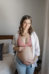 Toronto lifestyle maternity photographer-Maternity-Photographer-Bloor-West-Village-10