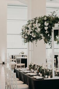 Davenport Wedding Venue | The Figge Museum Wedding | Quad Cities Wedding Photographer | Black Tie Wedding in Davenport, IA-44