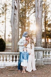 family mini engagement couple wedding christmas spring fall sessions maternity photographer wedding photography stuarts draft waynesboro charlottesville staunton7