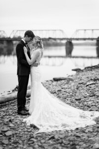 Carly+JamesWedding_MagdaAndSimon2023_0610_websize