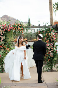 Samantha & Matt Wedding Sneak Peaks-70