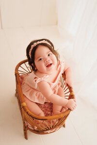 Premium high-end sitter baby portrait by Japanese newborn photographer in Sacramento and Northern California