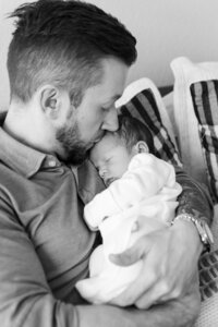 Lightly Photograph Fort Worth Portrait Family Newborn Baby Maternity CJ-00045