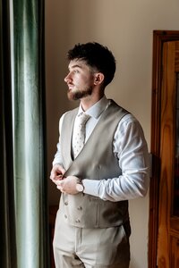 Daven-Casey-Wedding-Photography-Butler-House-Kilkenny-2_websize
