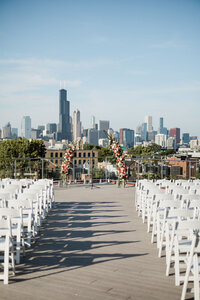 chicago skyline over lacuna lofts