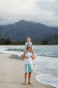 Sunset Splash Session Hanalei Bay Kauai Family Photographer-6
