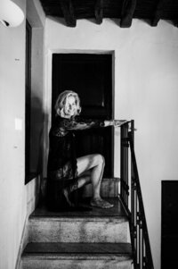 Boudoir experience studio on top of staircase