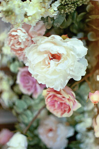 wedding florals by Ivory Lane Rentals