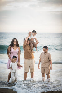 213TSP_Family2023_