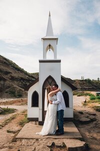 Alberta all-inclusive & small wedding photographer / allie knulls photography