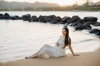 maternity photos in kapaa wailua hilton kauai-106