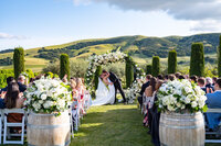 Viansa-Wedding-Ceremony-Green-Hills