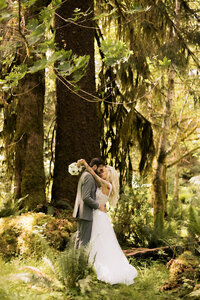 adenturous elopement photographer