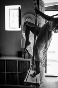 Boudoir experience studio on swing