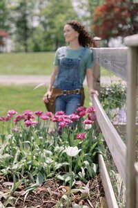 New England Small Business Branding Photographer. Lifestyle visuals, content creation for small businesses and creatives. Deborah Zoe Photography.