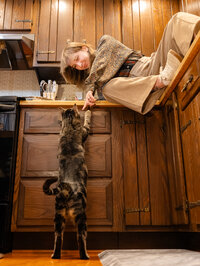 Maya-Lovro-Photography-LGBTQ-Nonbinary-Home-Portrait-Session-with-Cats-42