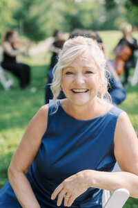 Mother of Bride | Editorial Wedding Photographer Quebec | Juno by Julia C. Vona