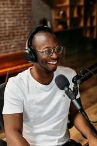 convertkit-tkXJoA_sn78-unsplash
