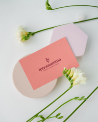 Cards with Flowers Mockup v2